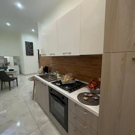 Benni House * Неаполь