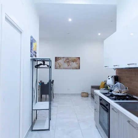Benni House * Неаполь